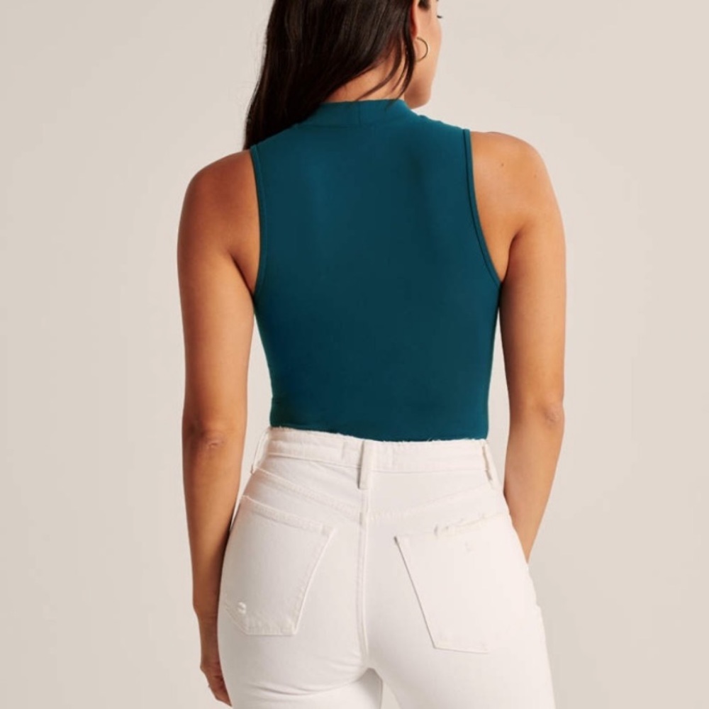 NWT Abercrombie Seamless Mockneck Bodysuit small - Picture 2 of 4